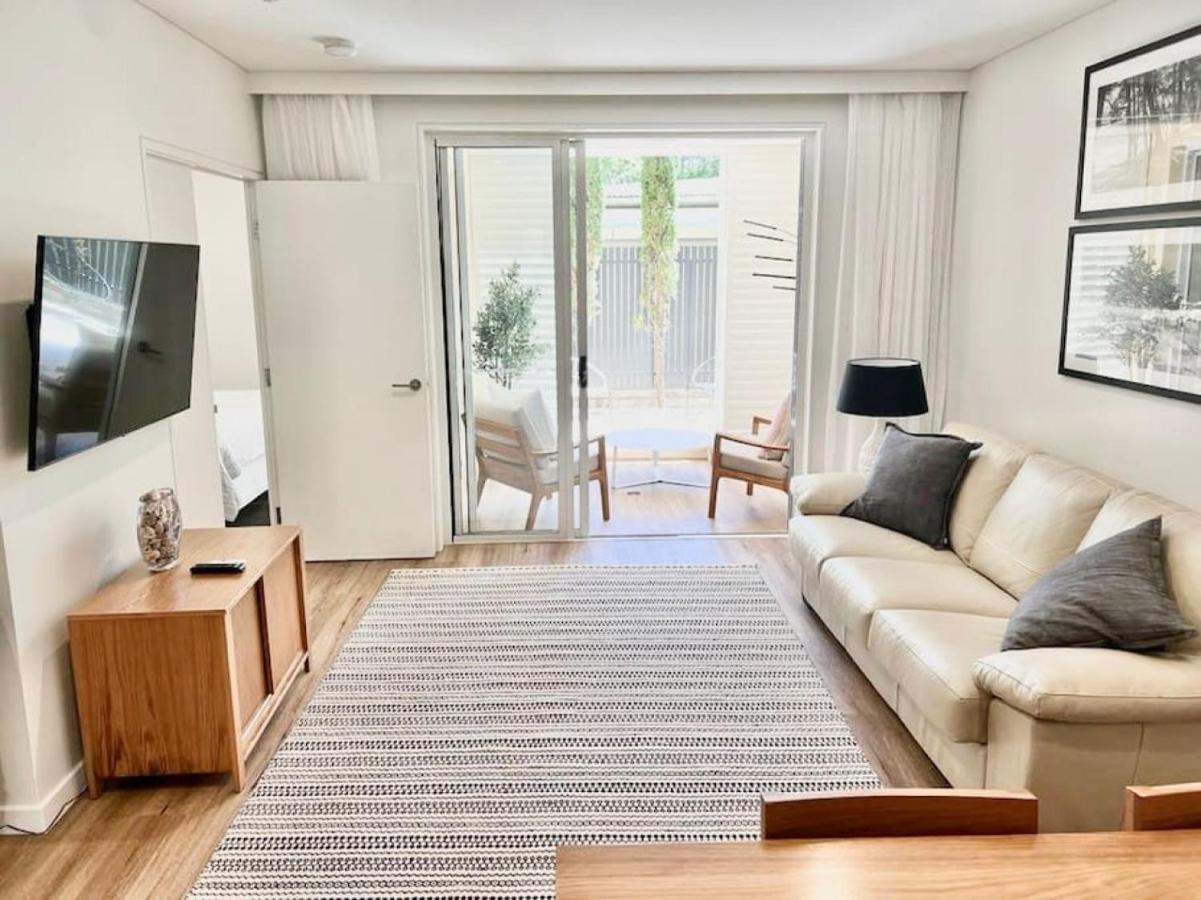 617 Hastings Street Metres To The Beach Noosa Heads Exterior photo