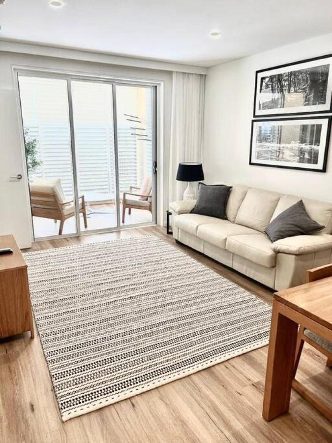 617 Hastings Street Metres To The Beach Noosa Heads Exterior photo